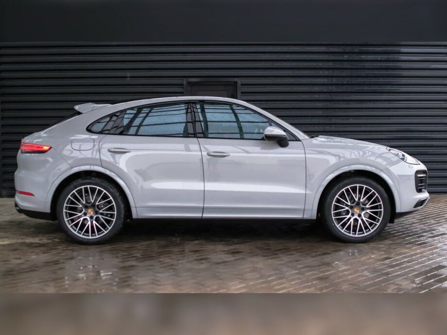 Check price and buy New Porsche Cayenne Coupé For Sale