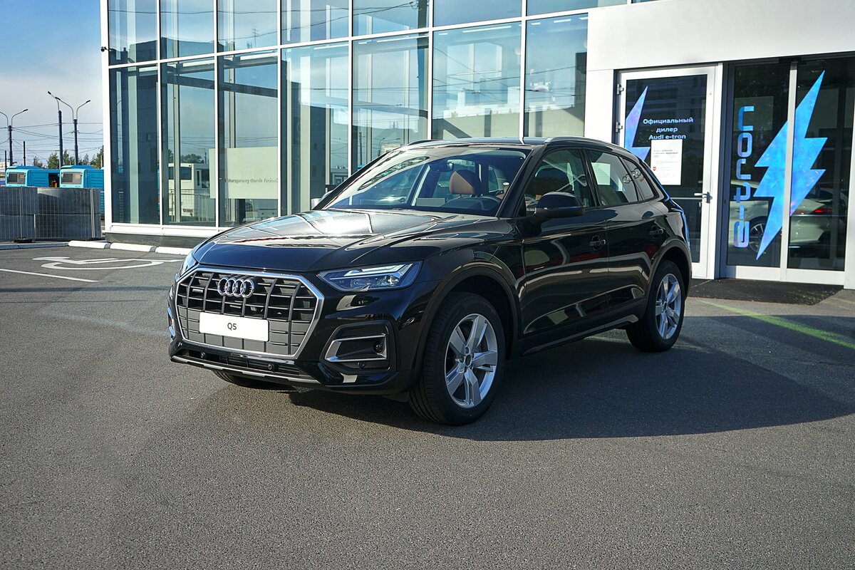 Check price and buy New Audi Q5 45 TFSI (FY) Restyling For Sale