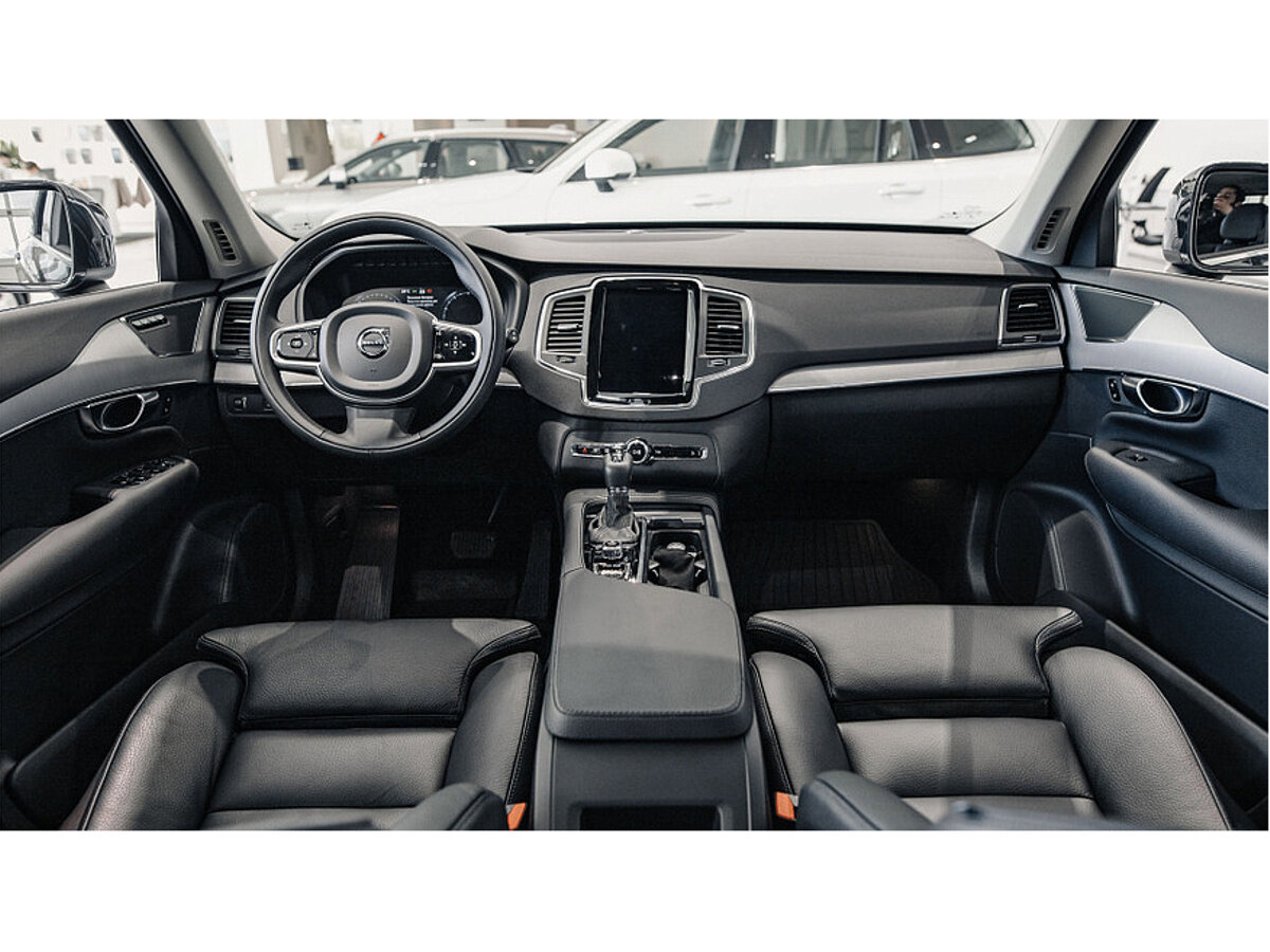 Check price and buy New Volvo XC90 Restyling For Sale