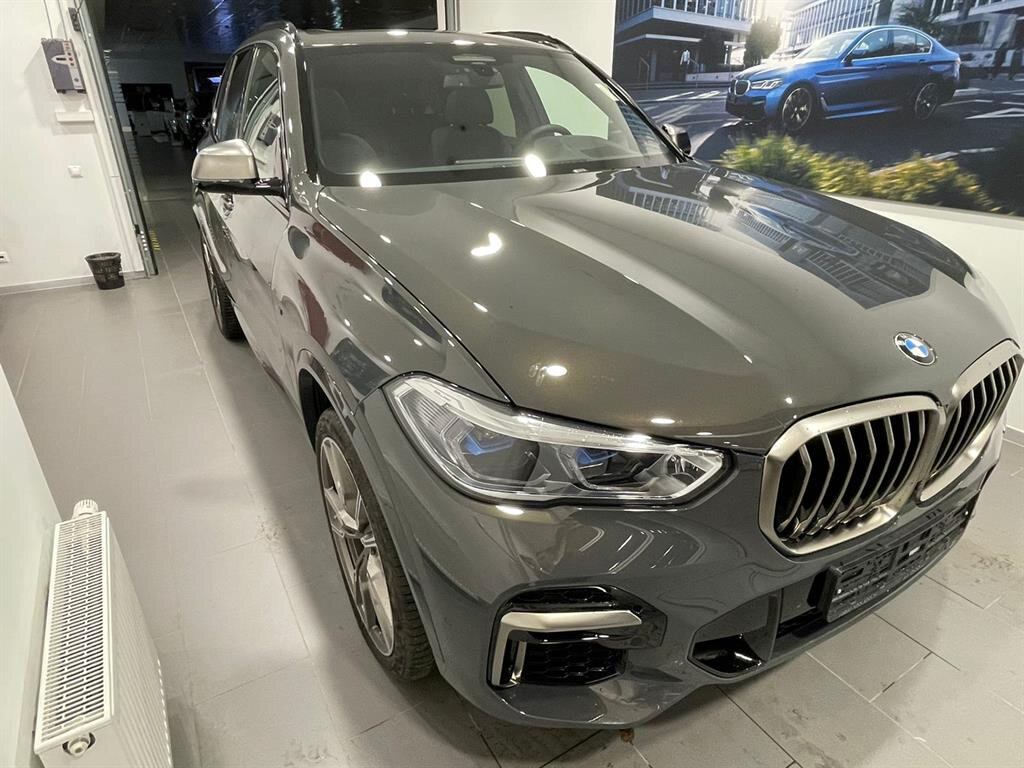 New BMW X5 M50d (G05)