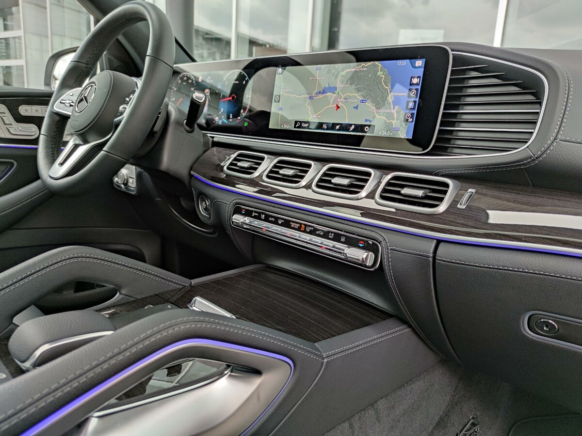 Check price and buy New Mercedes-Benz GLS 400 d (X167) For Sale