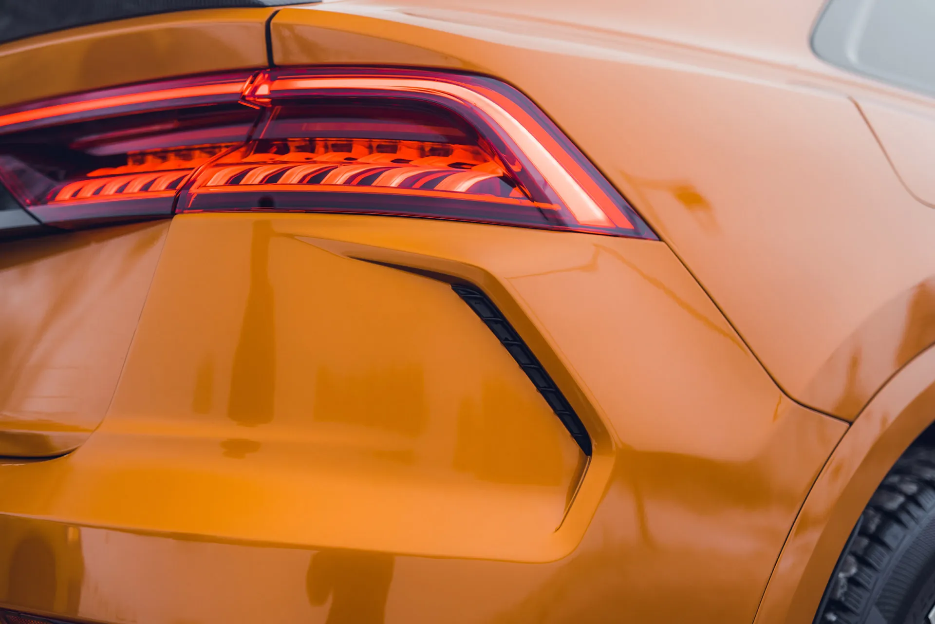 Rear bumper MTR Design for Audi Q8