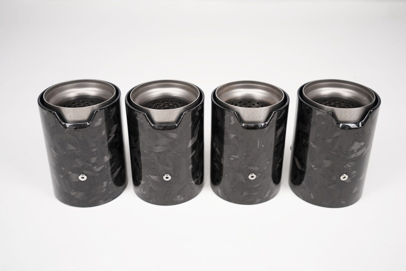 Titanium + forged carbon exhaust tips for BMW M8 Coupe F91/F92/F93