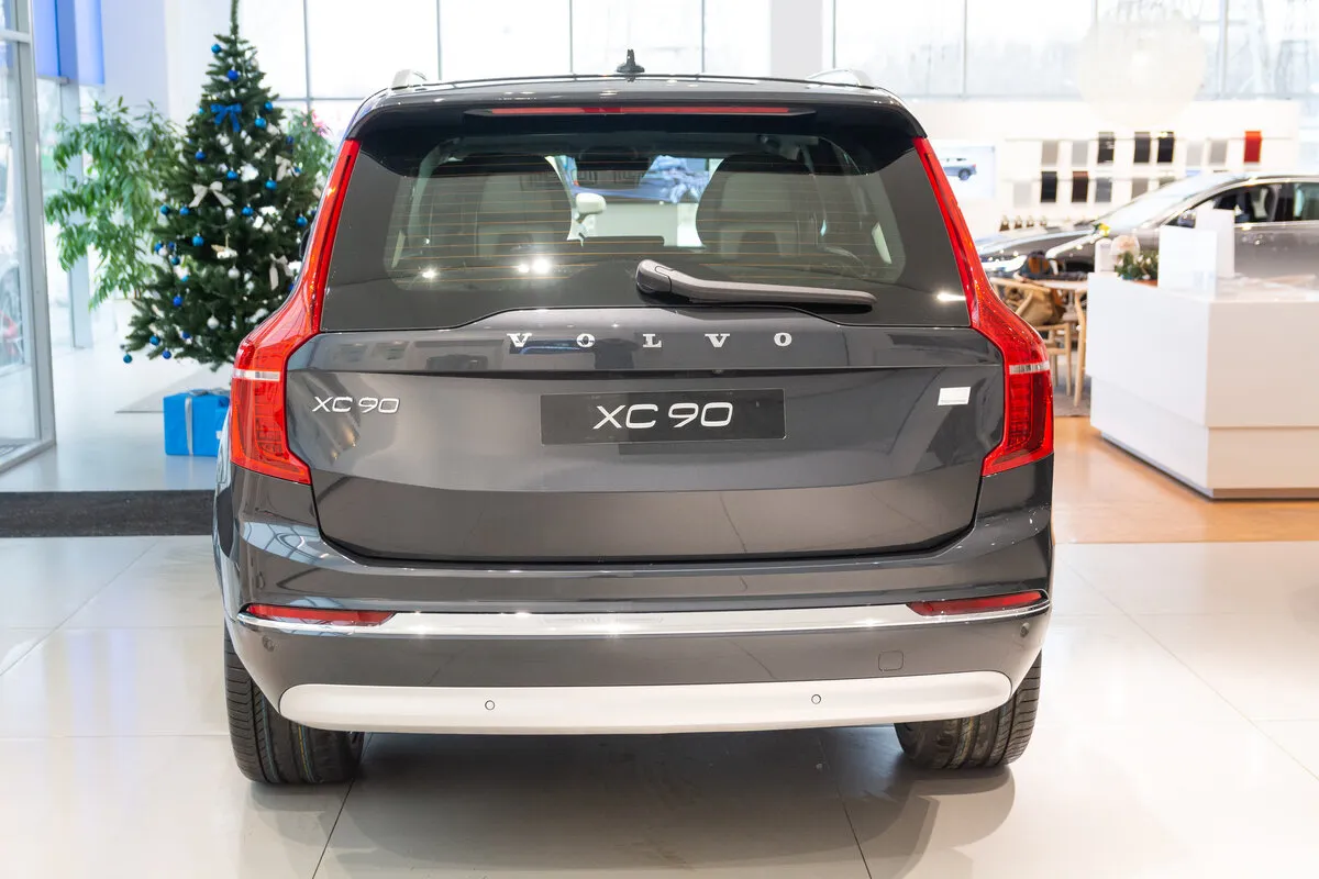 Check price and buy New Volvo XC90 Restyling For Sale