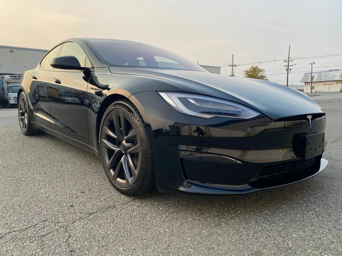 Check price and buy New Tesla Model S Plaid Restyling 2 For Sale