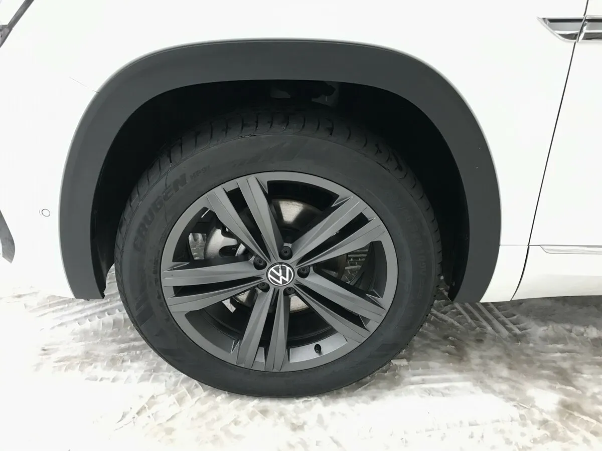 Check price and buy New Volkswagen Teramont Restyling For Sale