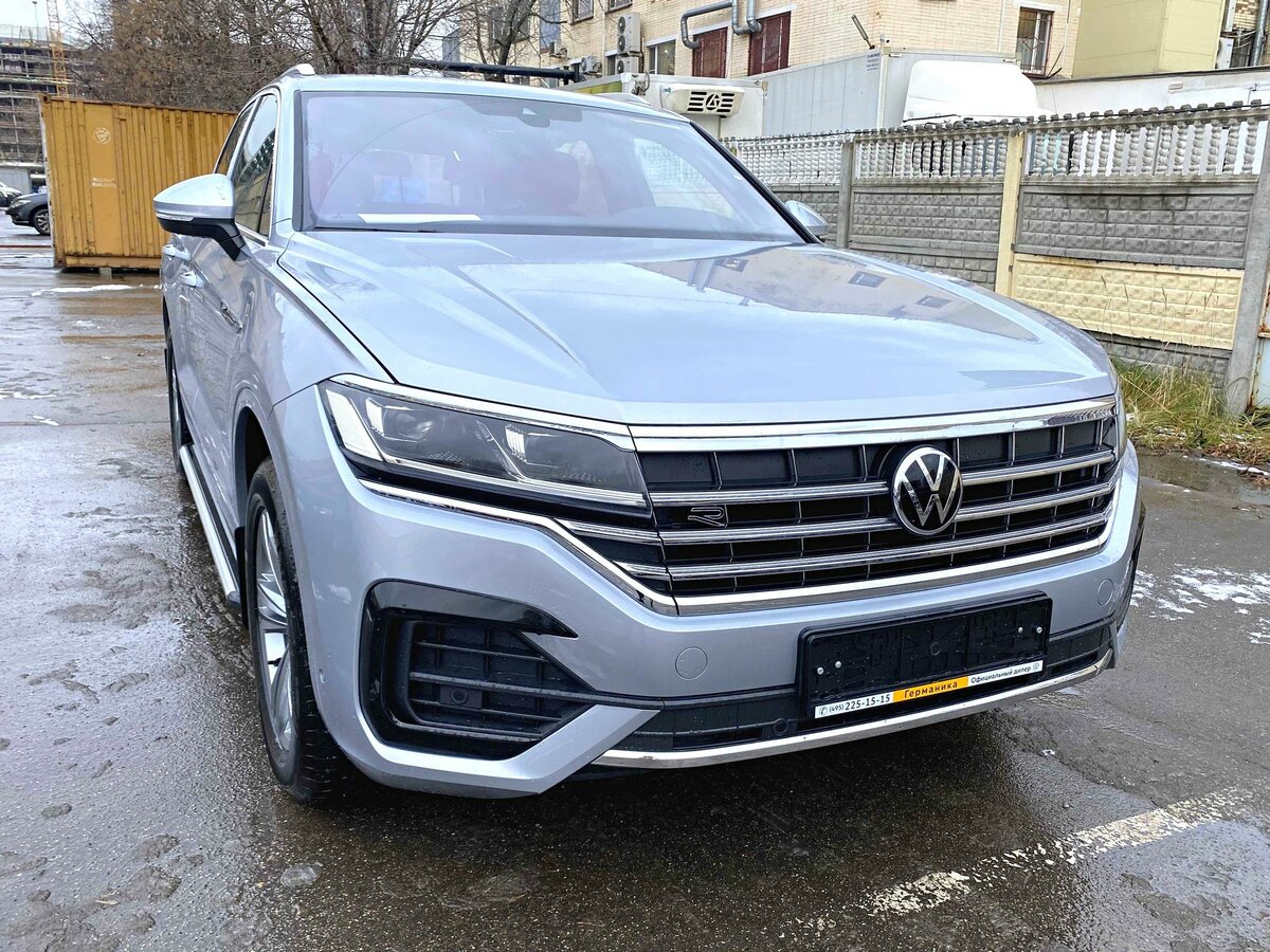 Check price and buy New Volkswagen Touareg For Sale