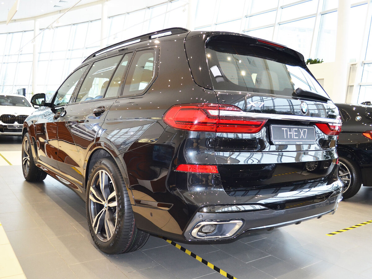 Check price and buy New BMW X7 40i (G07) For Sale  