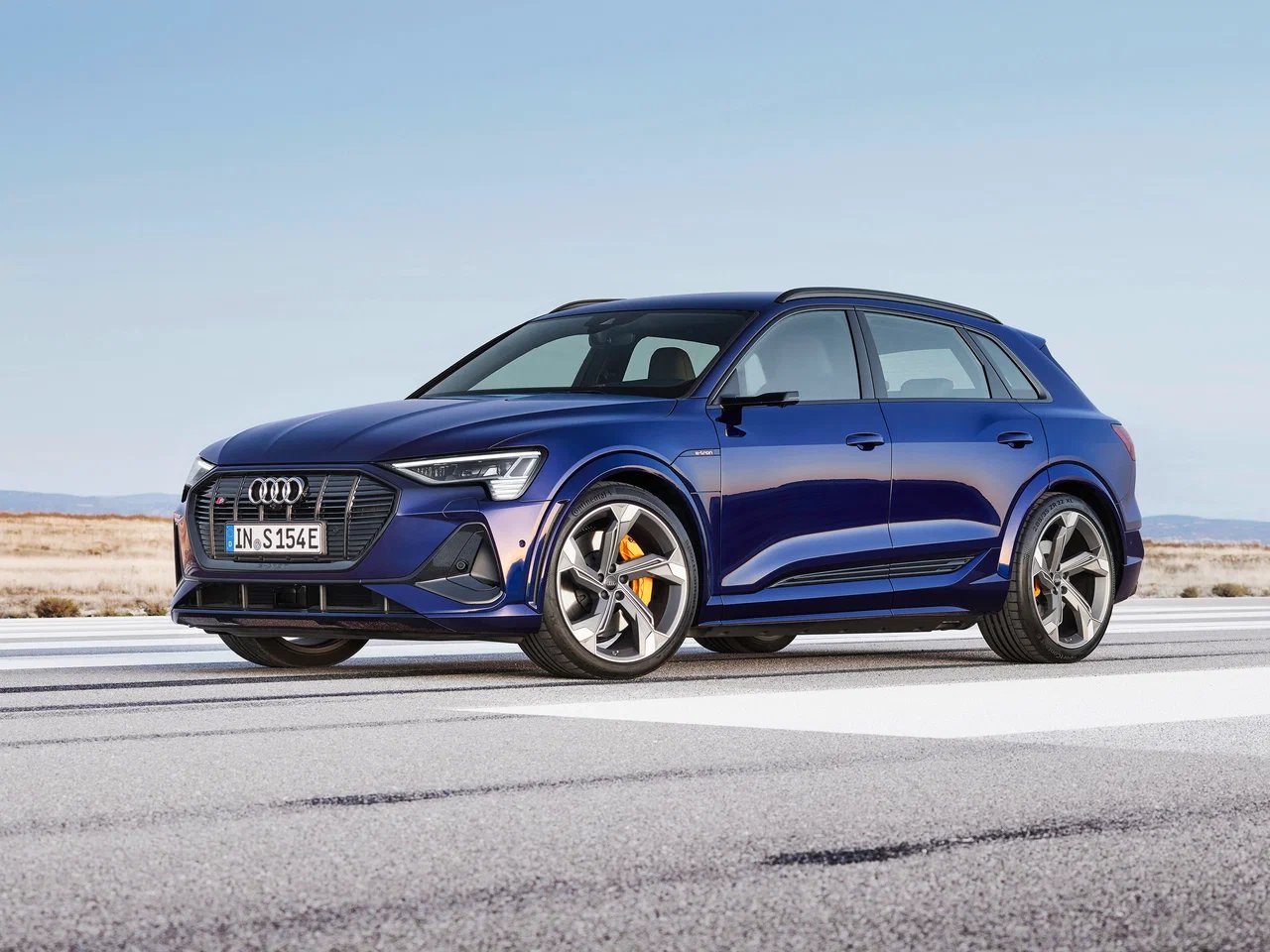 We Create Custom Body Kits for Audi e-tron S 2023+: Enhance Performance and Stand Out on the Road