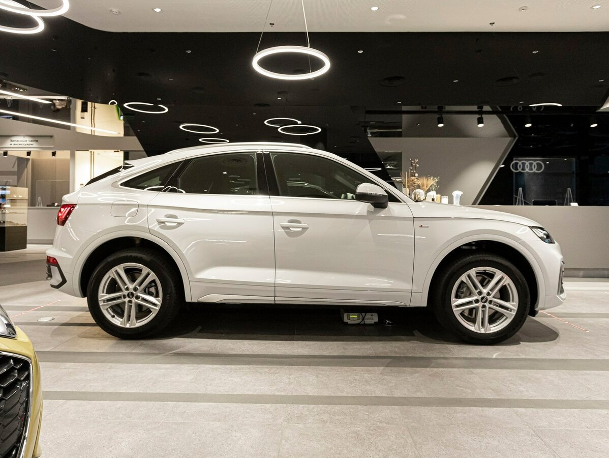 Check price and buy New Audi Q5 Sportback 45 TFSI (FY) For Sale