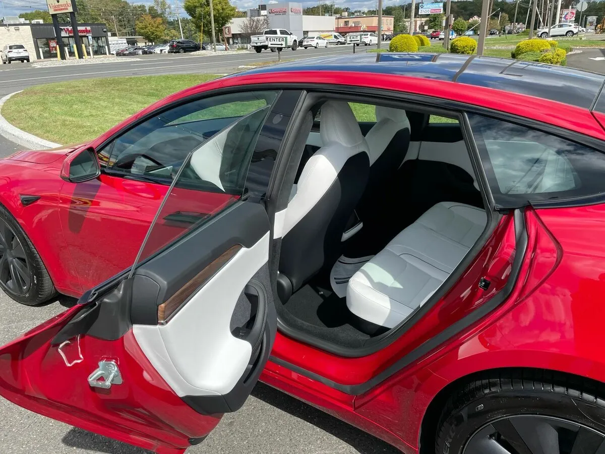 Check price and buy New Tesla Model S Plaid Restyling 2 For Sale