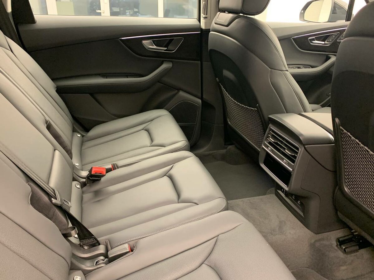 Check price and buy New Audi Q7 45 TDI (4M) Restyling For Sale