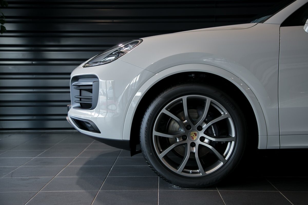 Check price and buy New Porsche Cayenne Coupé For Sale