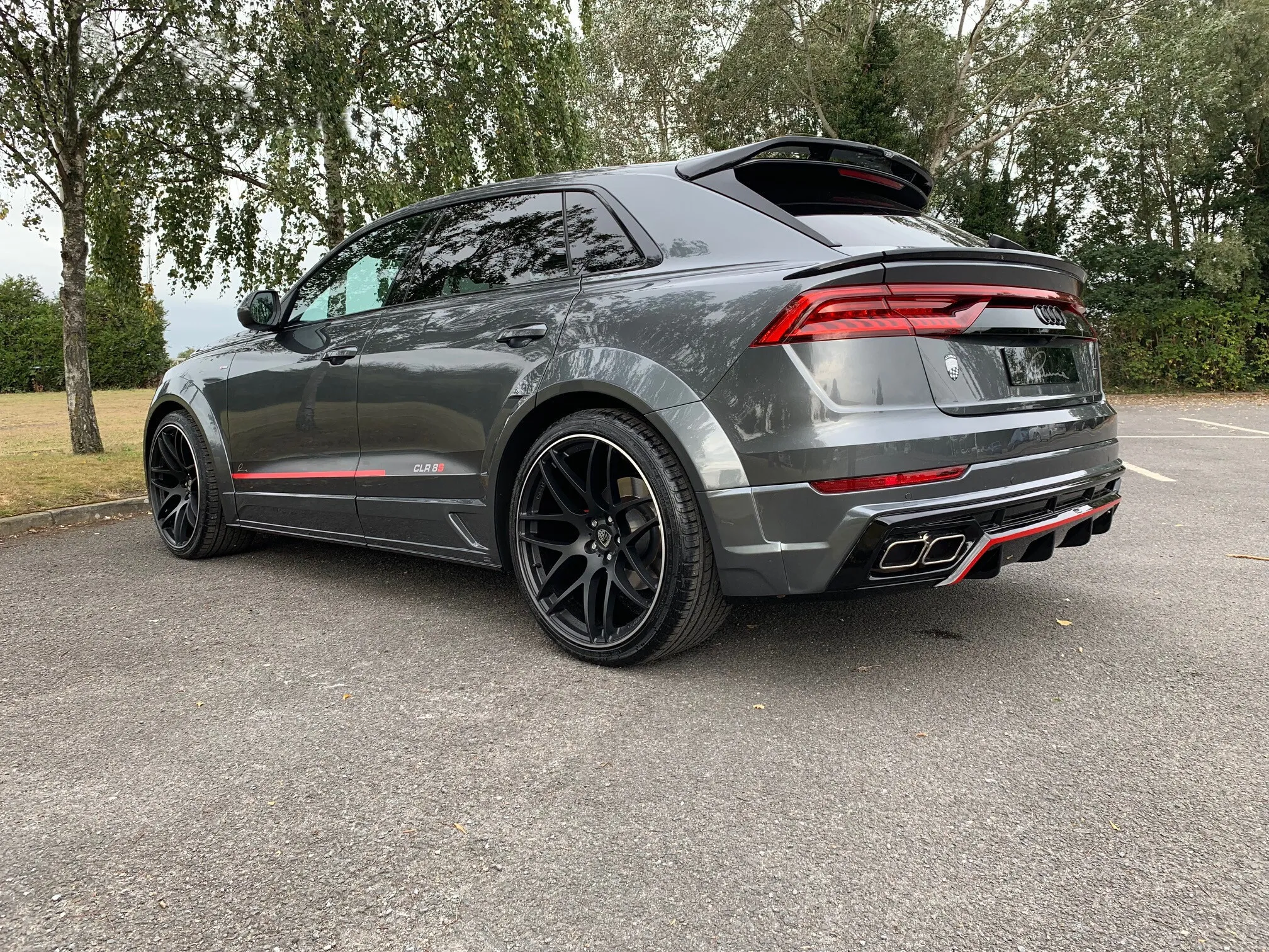 Check our price and buy Lumma CLR 8S body kit for Audi Q8