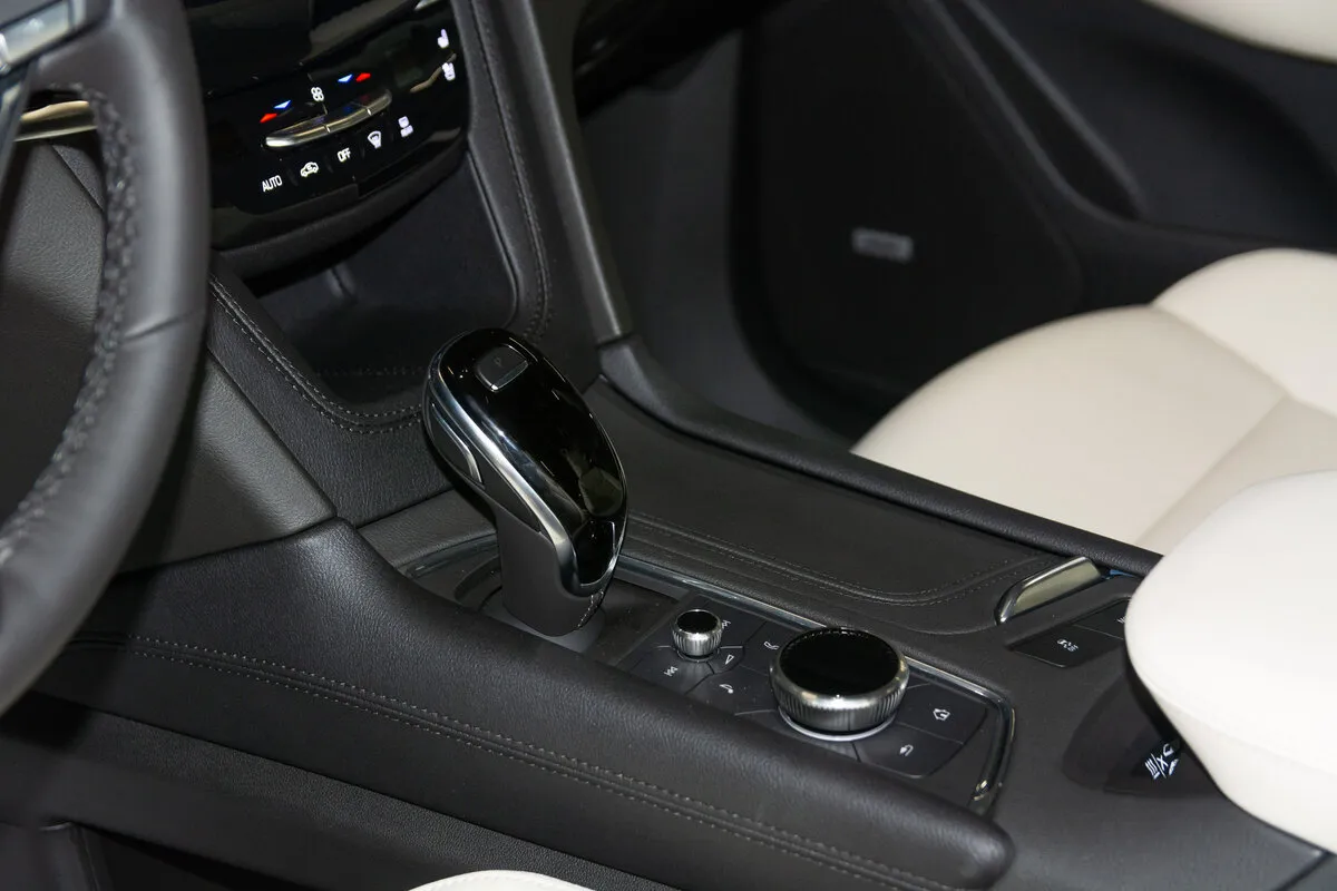 Check price and buy New Cadillac XT6 For Sale