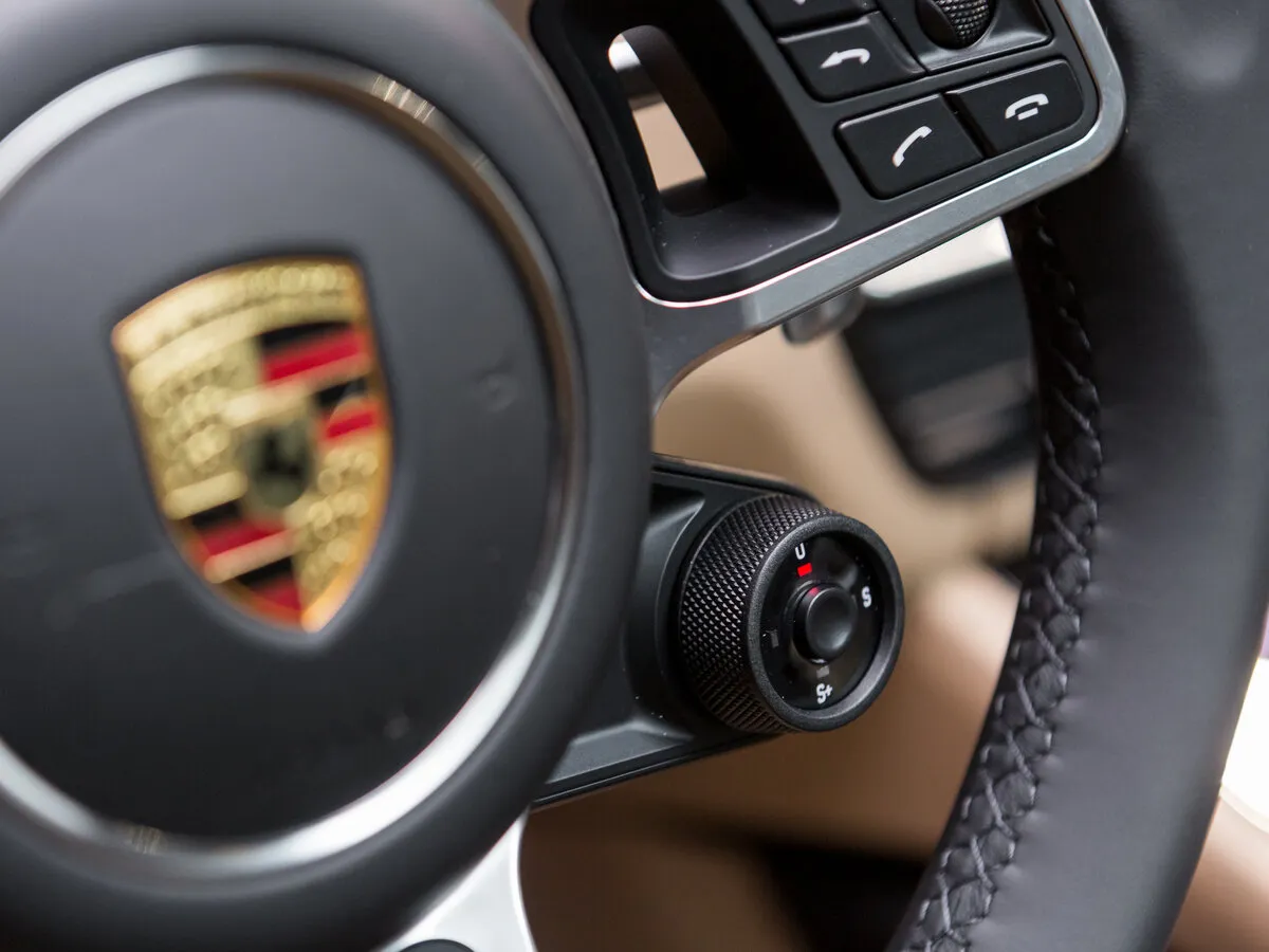 Check price and buy New Porsche Cayenne Coupé For Sale