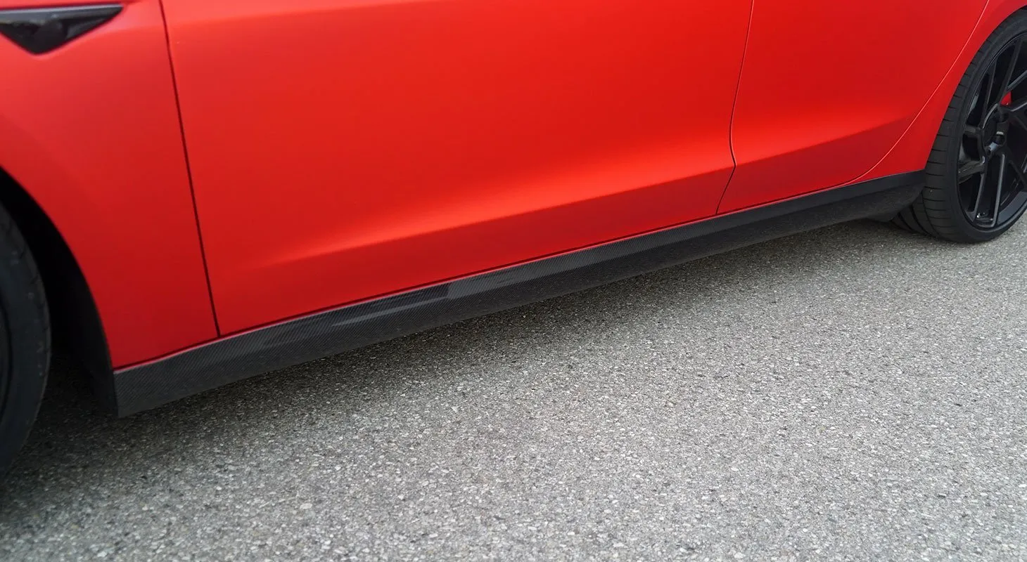Side panels set Novitec Style Carbon set for Tesla Model 3