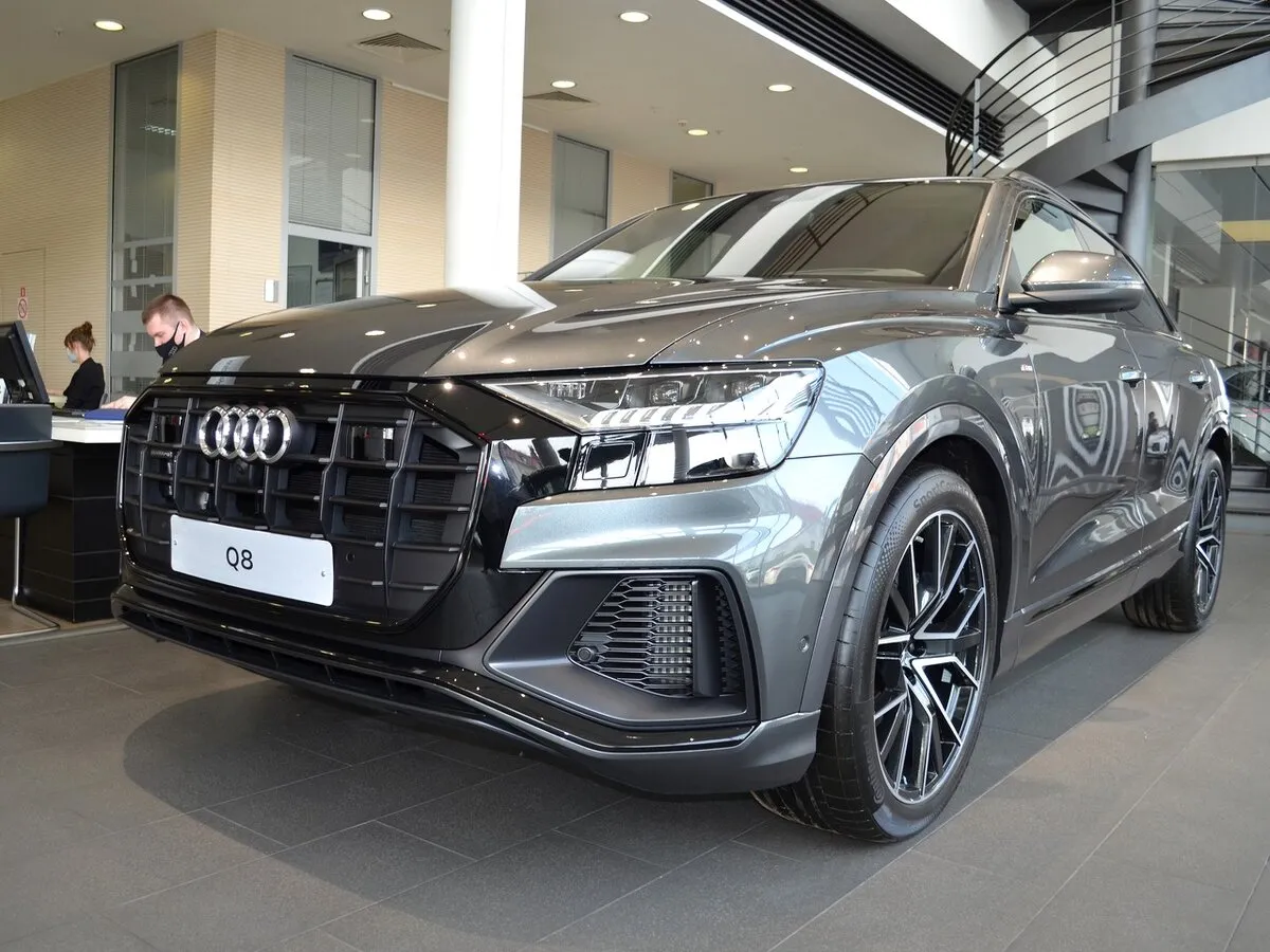 Buy New Audi Q8 45 TDI
