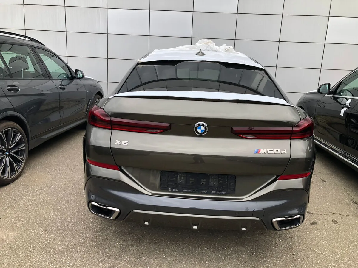 Buy New BMW X6 M50d (G06)