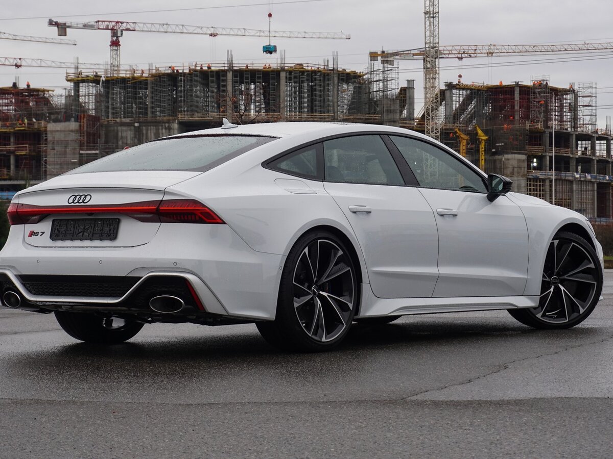 Buy New Audi RS 7 (4K)