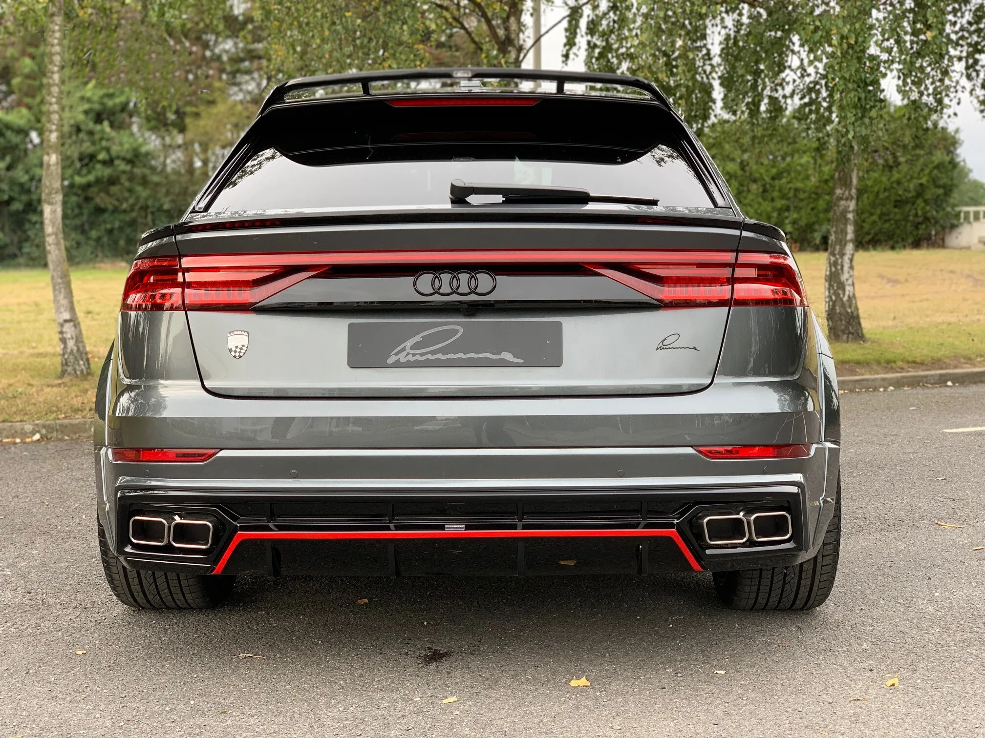 Check our price and buy Lumma CLR 8S body kit for Audi Q8