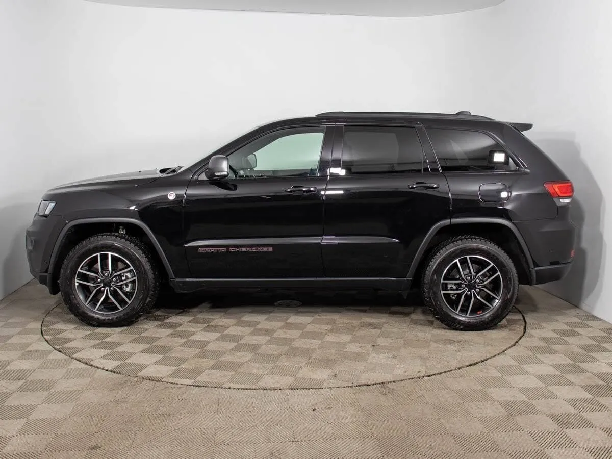 Check price and buy New Jeep Grand Cherokee (WK2) Restyling For Sale