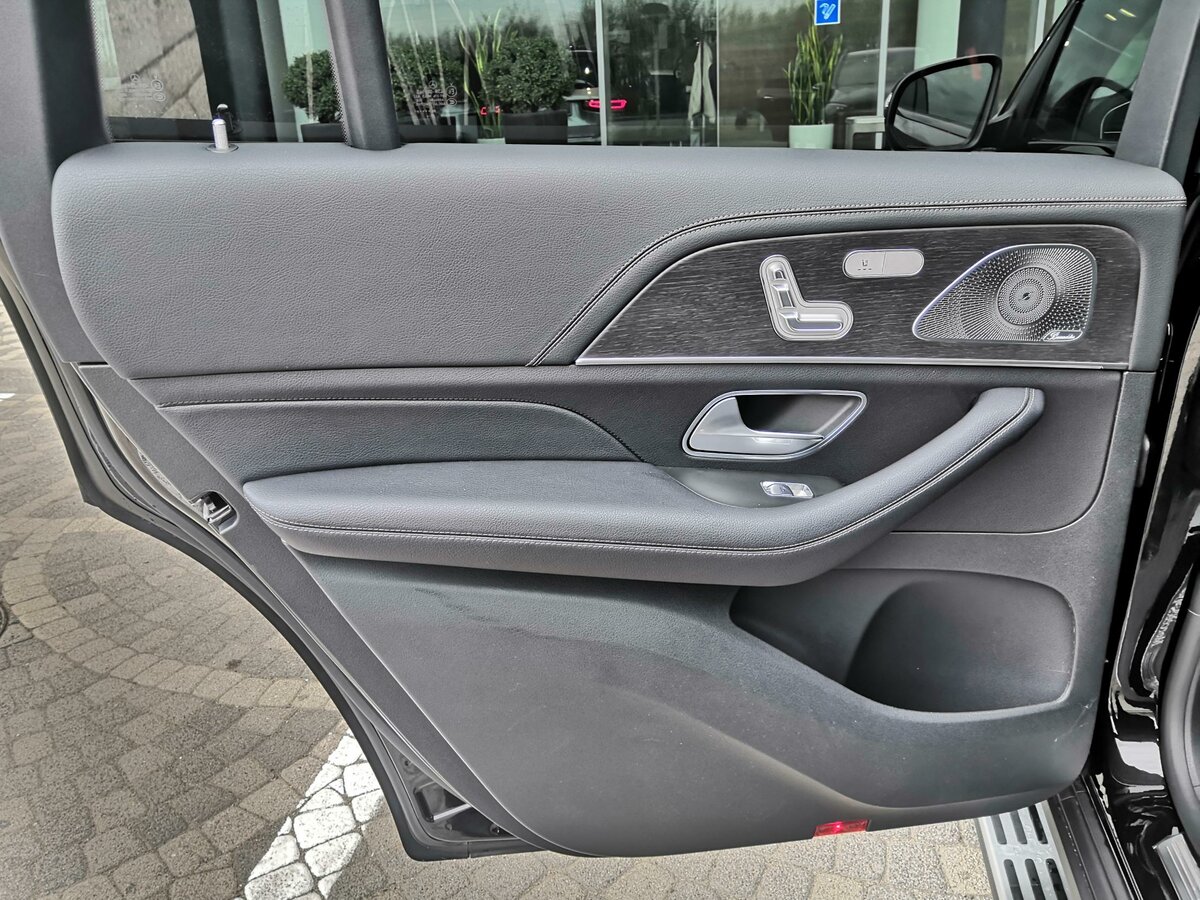 New Mercedes-Benz GLS 450 (X167)