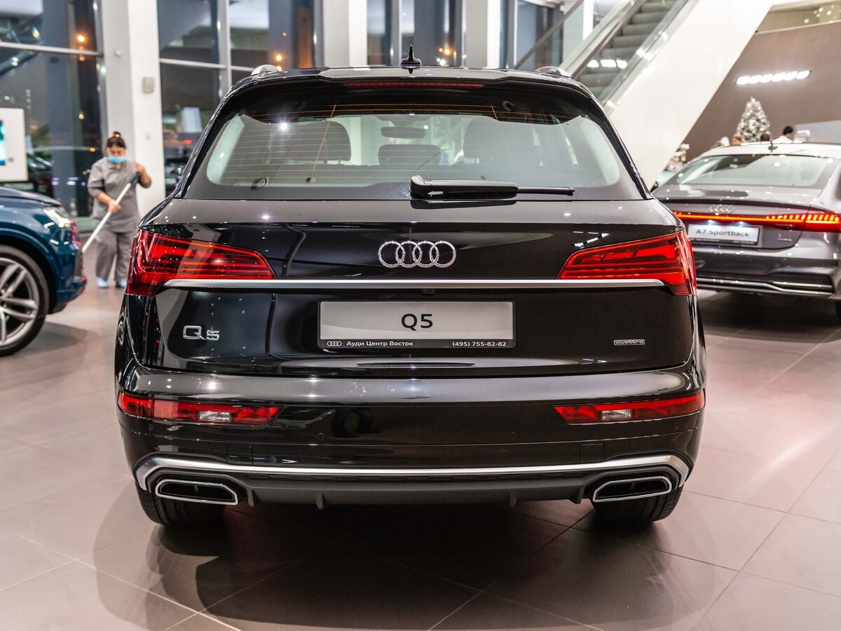 Check price and buy New Audi Q5 45 TFSI (FY) Restyling For Sale