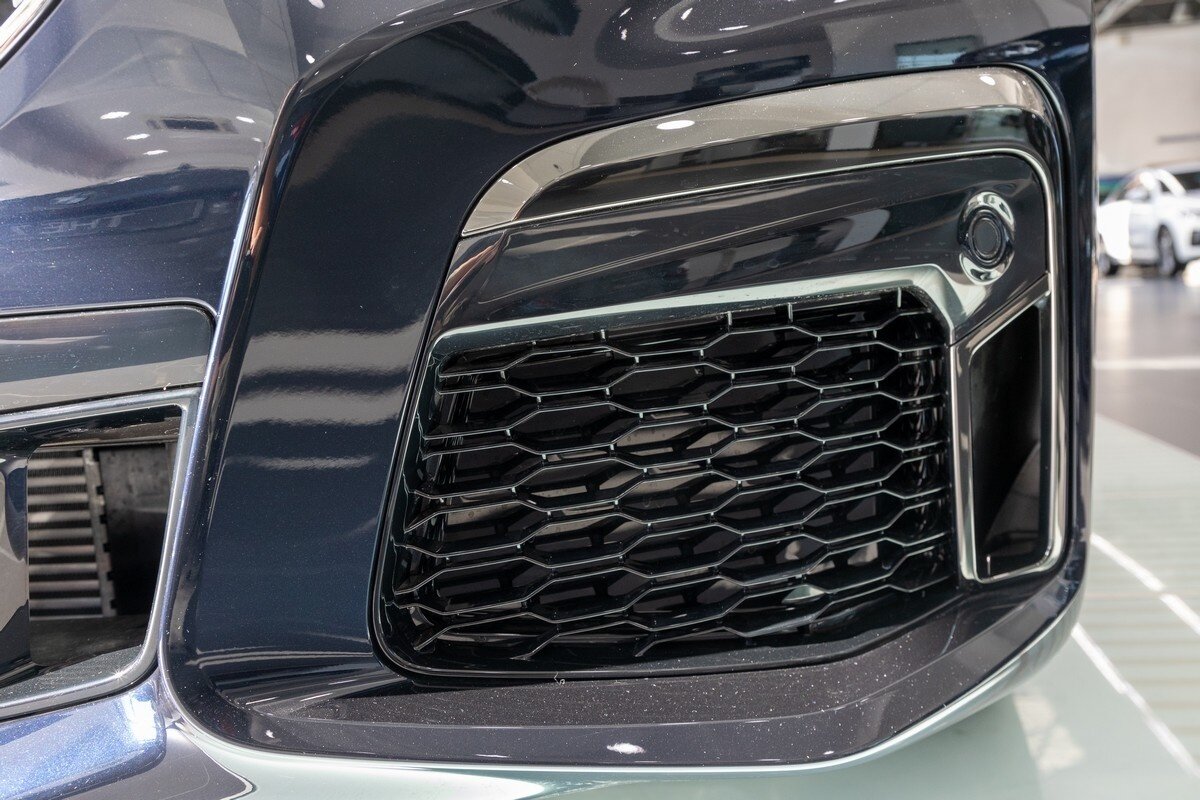 Check price and buy New BMW 7 series Long 740Ld xDrive (G11/G12) Restyling For Sale