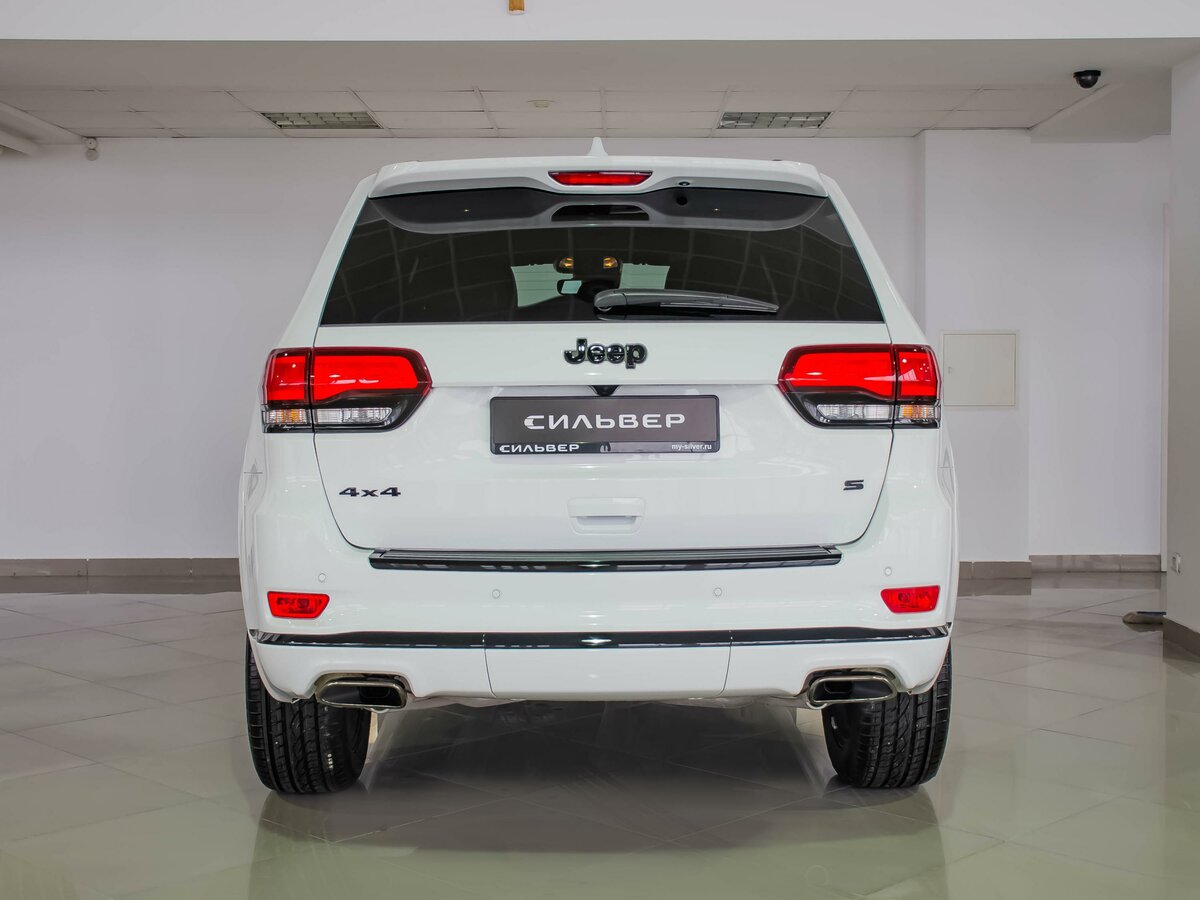 Check price and buy New Jeep Grand Cherokee (WK2) Restyling For Sale