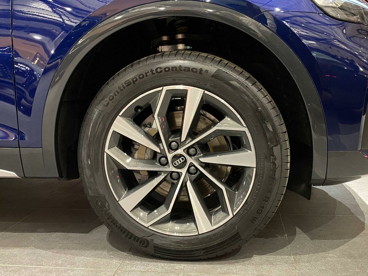 Check price and buy New Audi Q5 45 TFSI (FY) Restyling For Sale