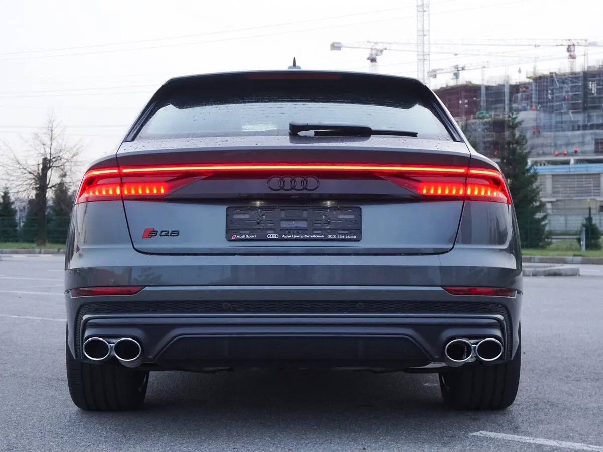 Buy New Audi SQ8 (4M)