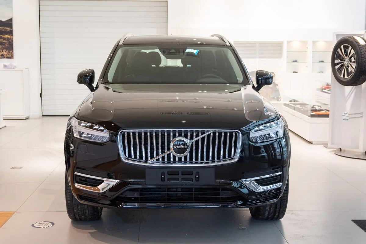 Check price and buy New Volvo XC90 Restyling For Sale