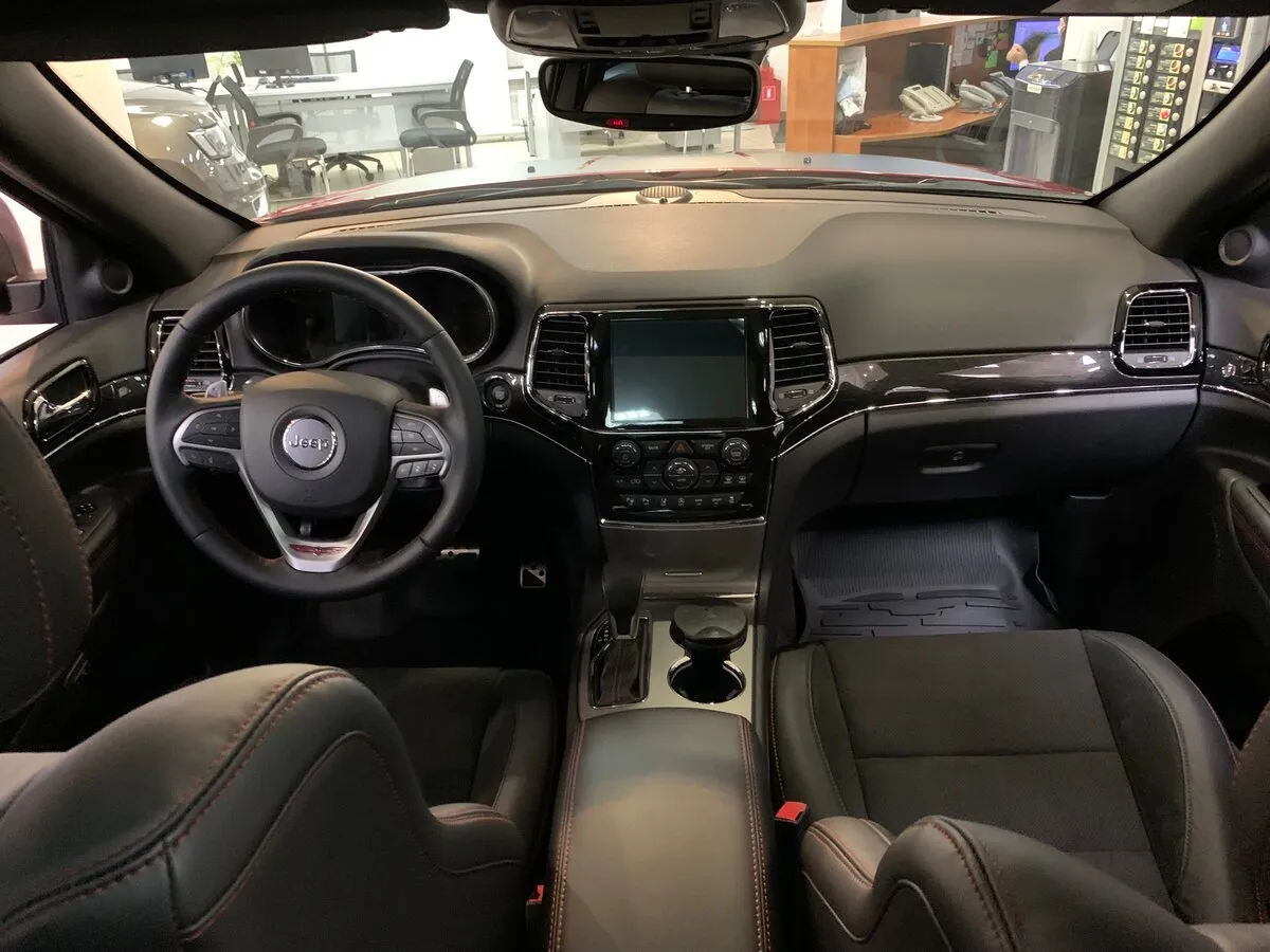 Check price and buy New Jeep Grand Cherokee (WK2) Restyling For Sale