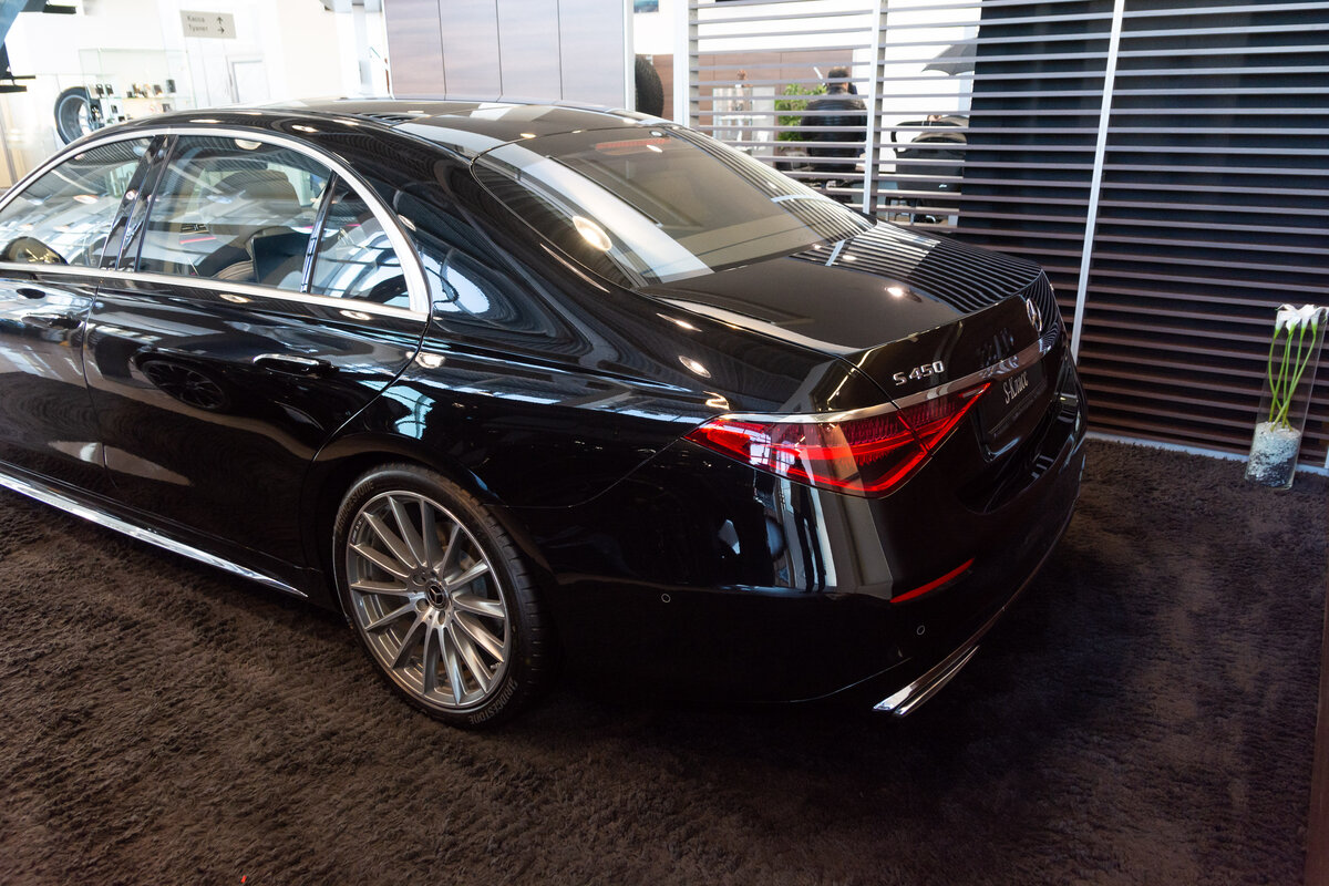 Check price and buy New Mercedes-Benz S-Class 450 Long (W223) For Sale