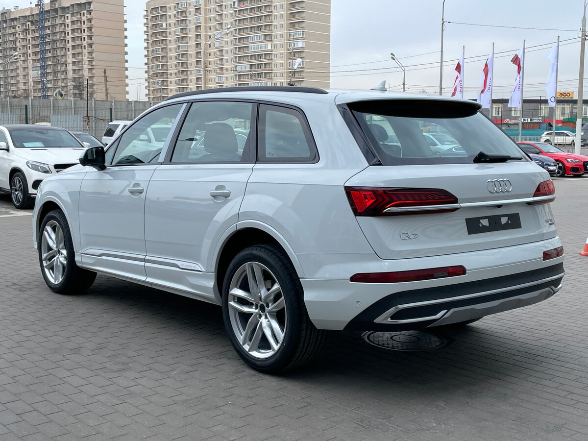 Check price and buy New Audi Q7 45 TDI (4M) Restyling For Sale