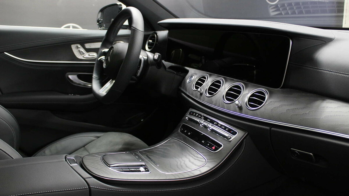 Check price and buy New Mercedes-Benz E-Class 300 d (W213, S213, C238) Restyling For Sale