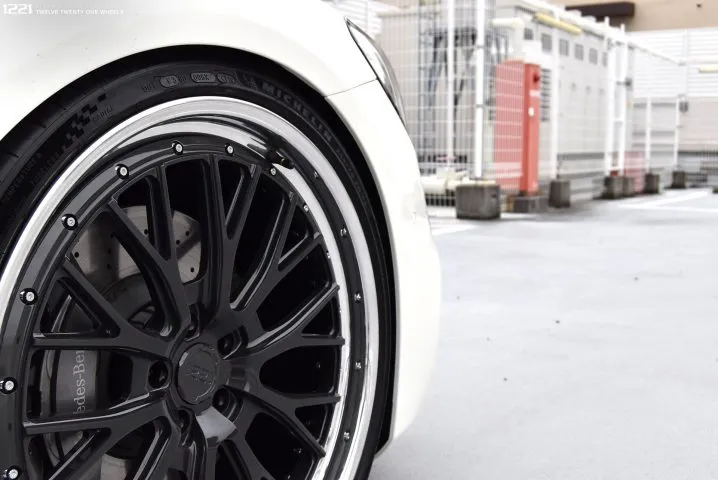 1221 Wheels 0440 AP3 SPORT3.0 22" mounted on Mercedes-Benz S63 AMG — front