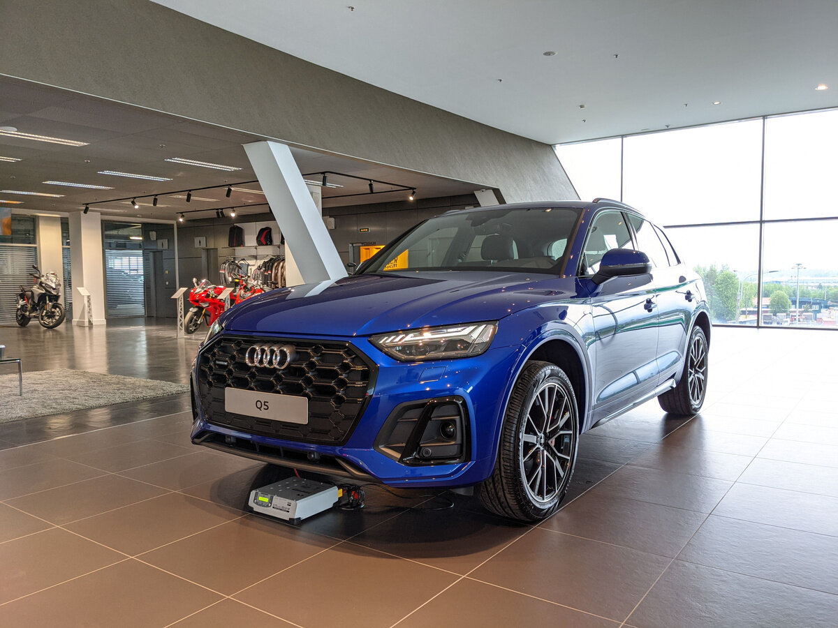 Check price and buy New Audi Q5 45 TFSI (FY) Restyling For Sale