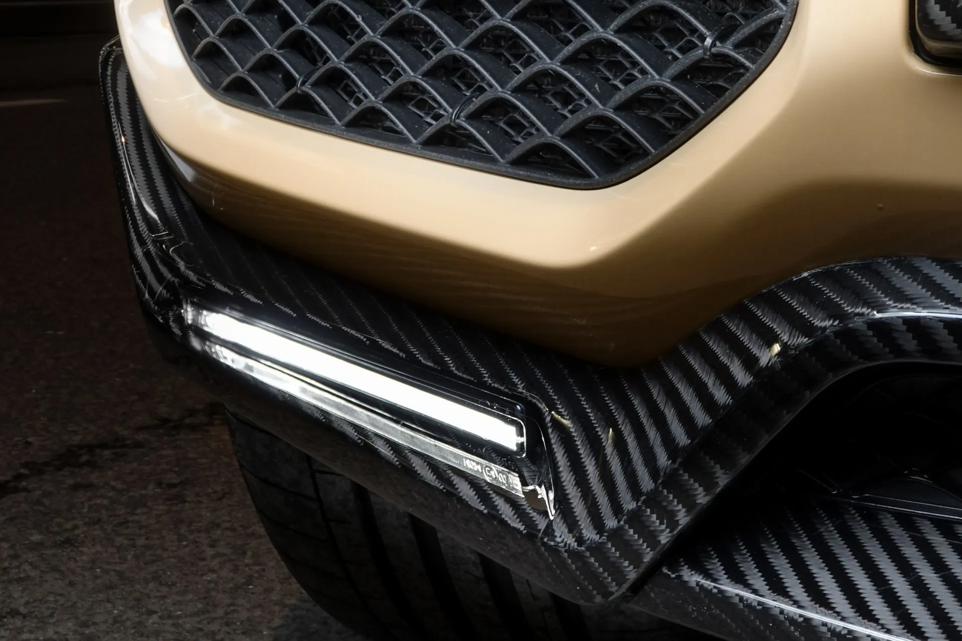 Check our price and buy Topcar Design body kit for Mercedes-Benz  G-class W463A Inferno Light