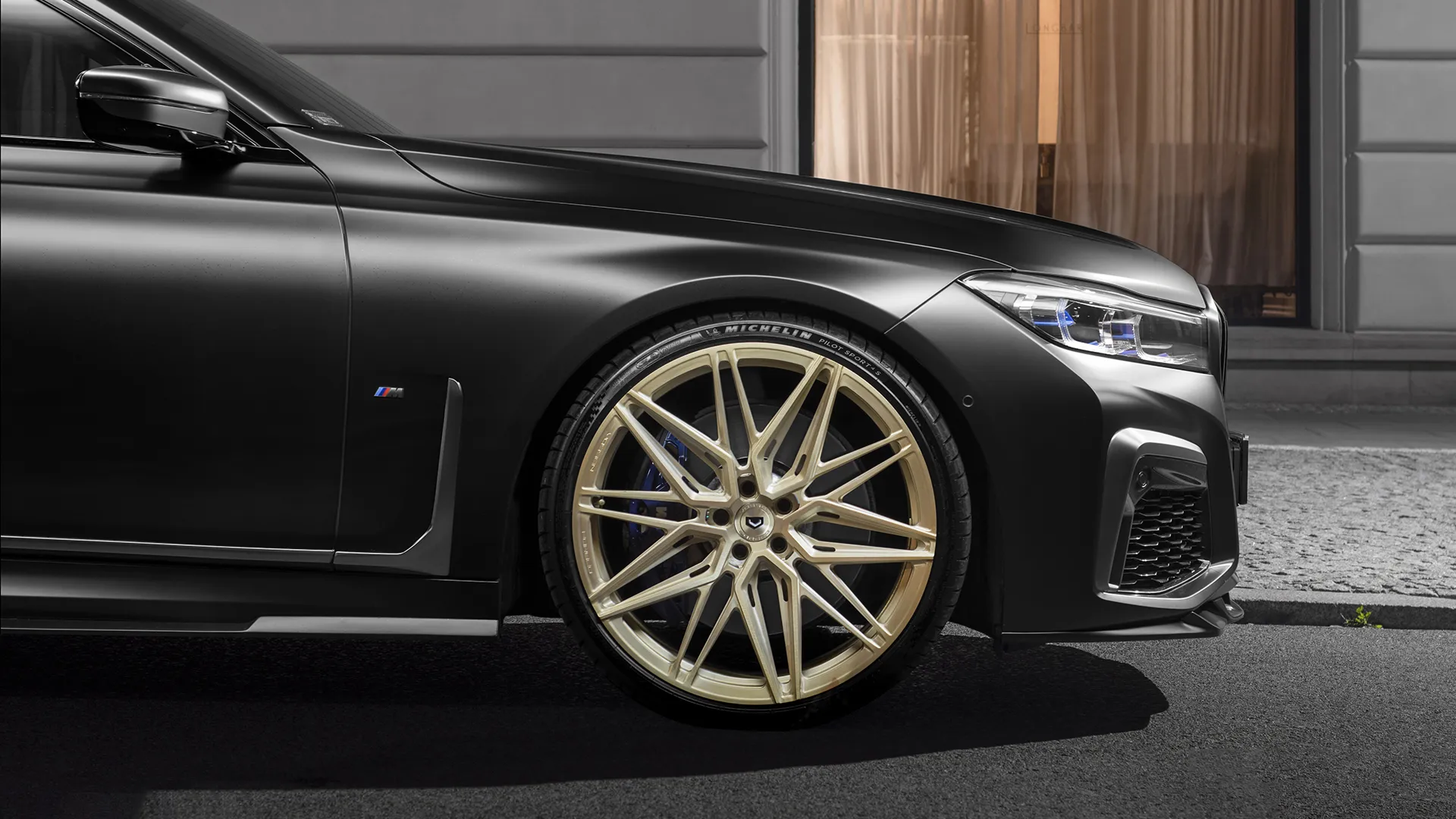 Check price and buy Ronin Design body kit for BMW 7 series G11/G12 Paradigm