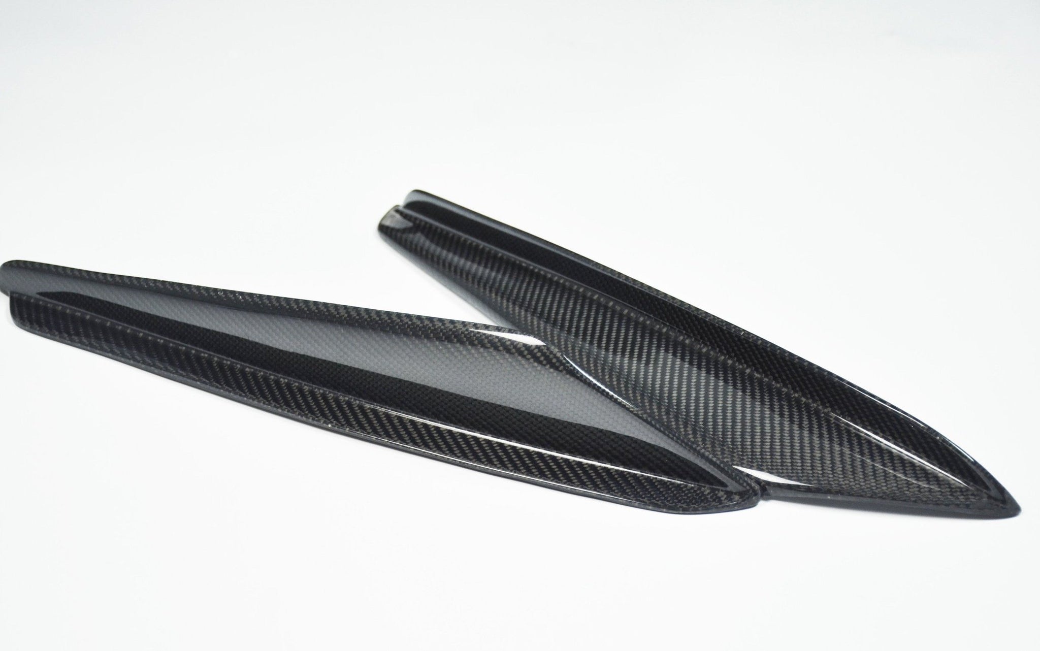 Check our price and buy CMST Carbon Fiber Body Kit set for McLaren 650S !