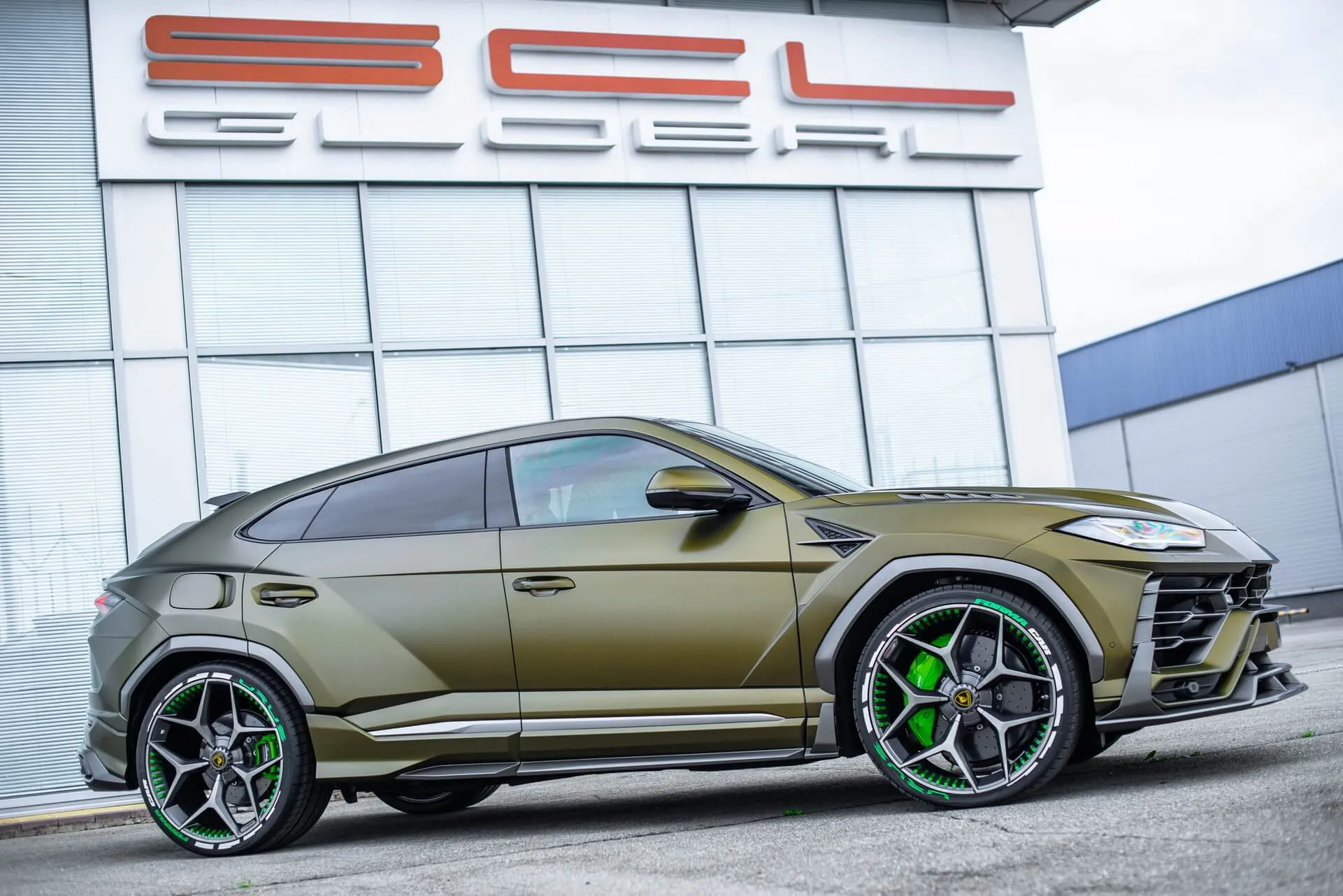 Check our price and buy a SCL Performance body kit for Lamborghini Urus