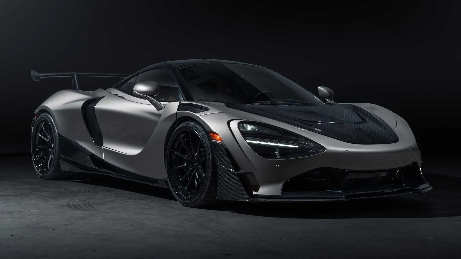 McLaren 720S Custom Body Kit by SWAE
