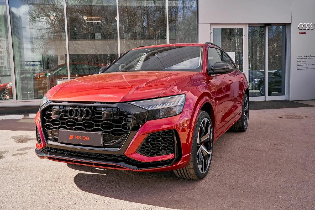 Buy New Audi RS Q8