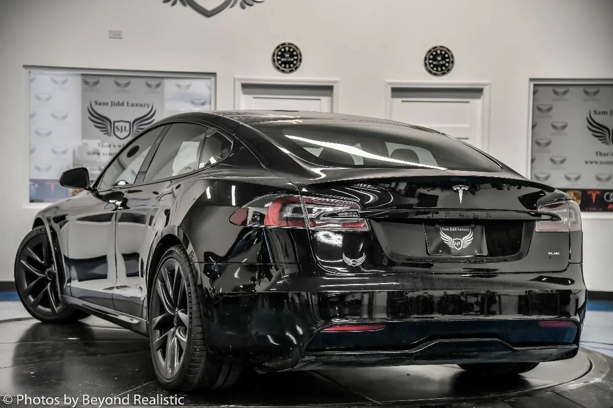 Check price and buy New Tesla Model S Plaid Restyling 2 For Sale