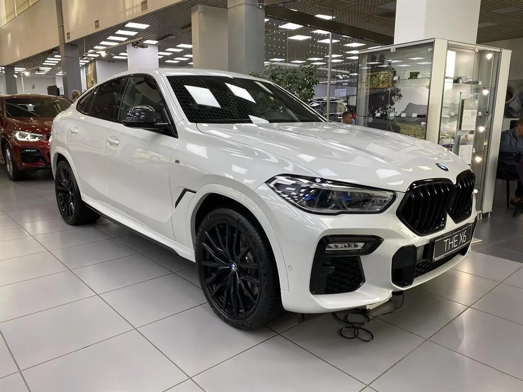 Buy New BMW X6 M50d (G06)