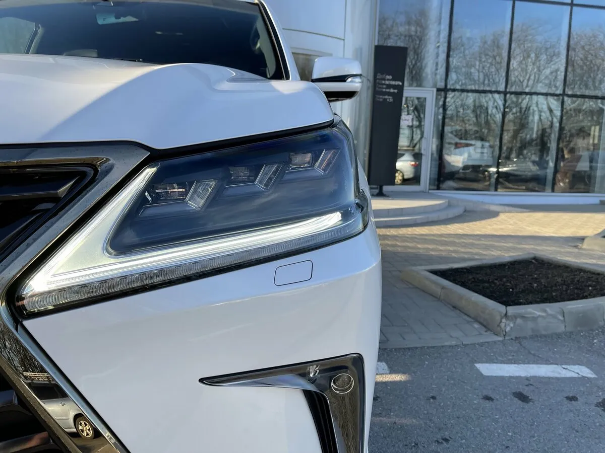 Check price and buy New Lexus LX 570 Restyling 2 For Sale