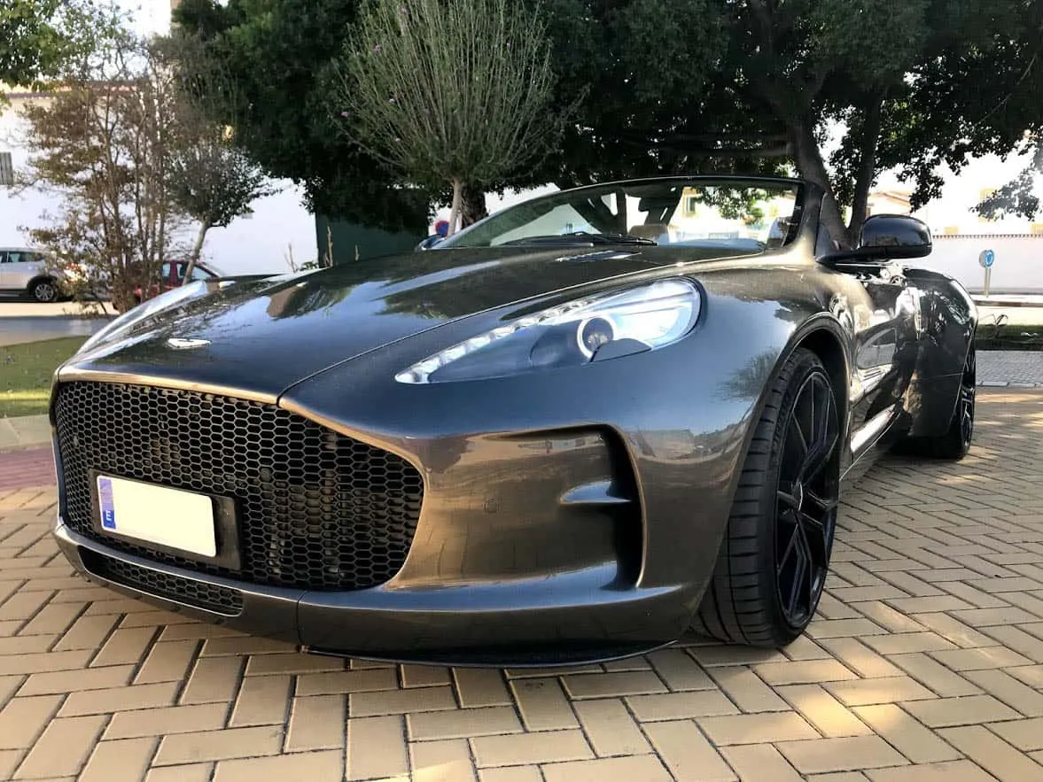 Check our price and buy Venuum body kit for Aston Martin DB9!