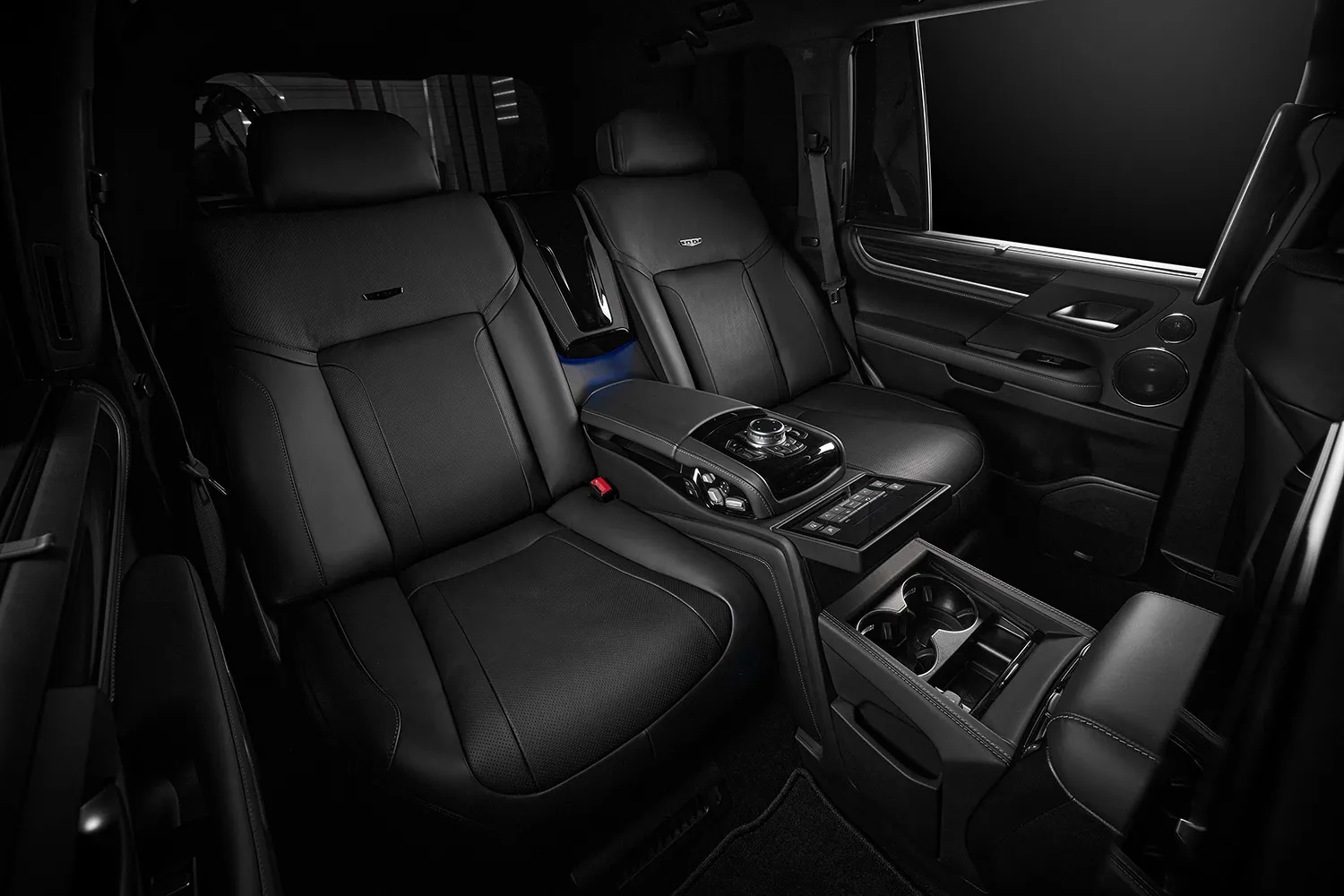 Check price and buy Carat seats set for Toyota Land Cruiser 200 Restyling 2